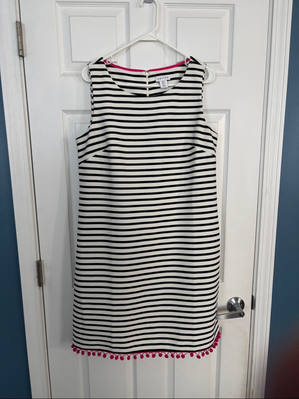Size 14 Heyton sleeveless black and white stripe dress